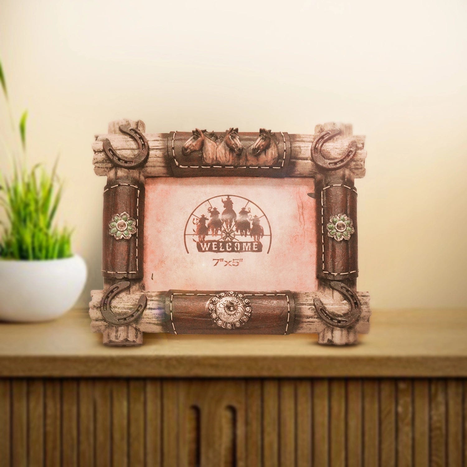 Red Butler decor Photoframe | Cowboy DPPC00W10Y18A1 PPC10A1 Redbutler