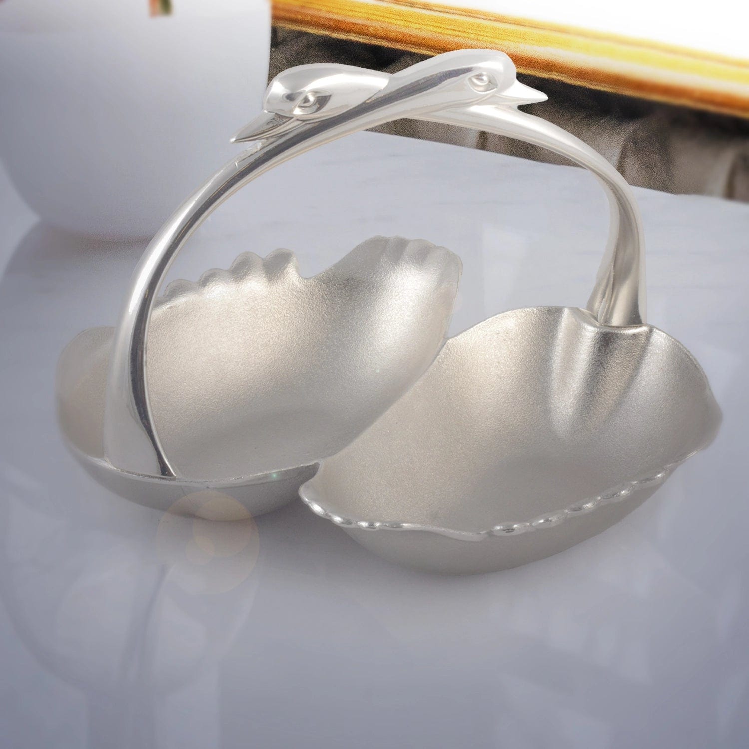 Red Butler dining_decor Decorative Silver Tray SWST00S06Y18A1 GSST06A1 Redbutler