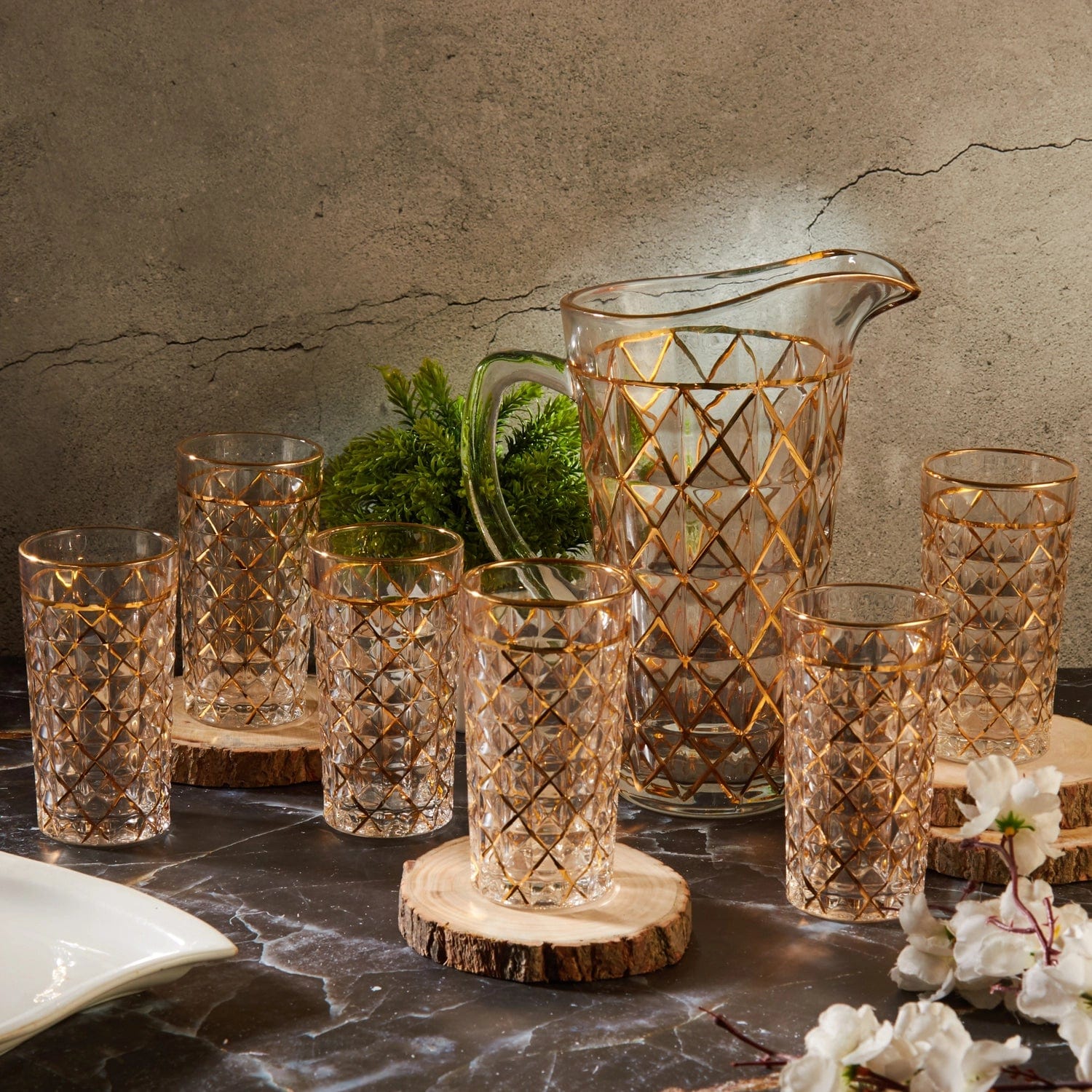 Red Butler Goldline Collection Goldine Crystal Glass Jug Set | 7pcs Set CGLJT0C13Y23A1 CJT13A1 Crystal Glass Jug Set with Gold Detailing Redbutler