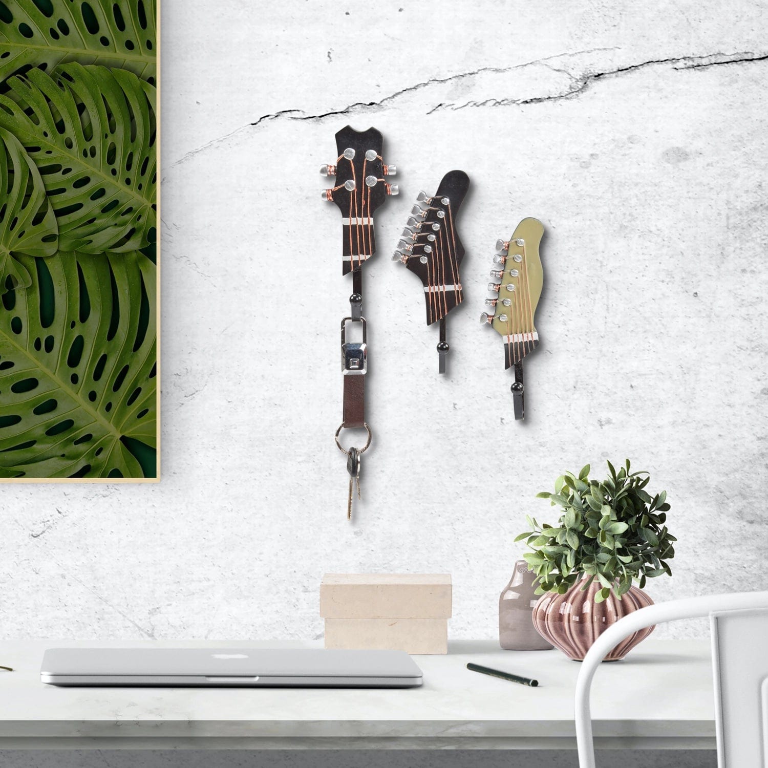 Red Butler Key Holder Key Holder - Guiter DKKH00R08Y18A1 KKH08A1 Guitar Headstock Key Holders – Stylish Storage with Musical Vibes Redbutler