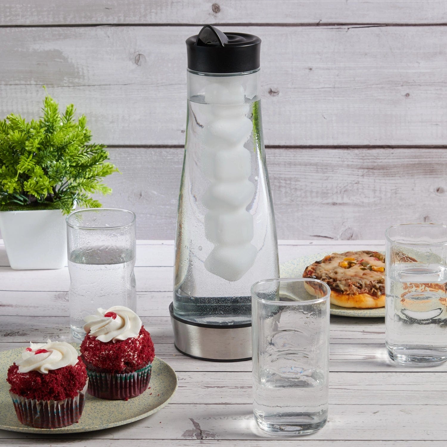 Red Butler Pitcher Pitcher with Ice Strainer BCC31A1 Pitcher Cooling Carafe with ice strainer Redbutler