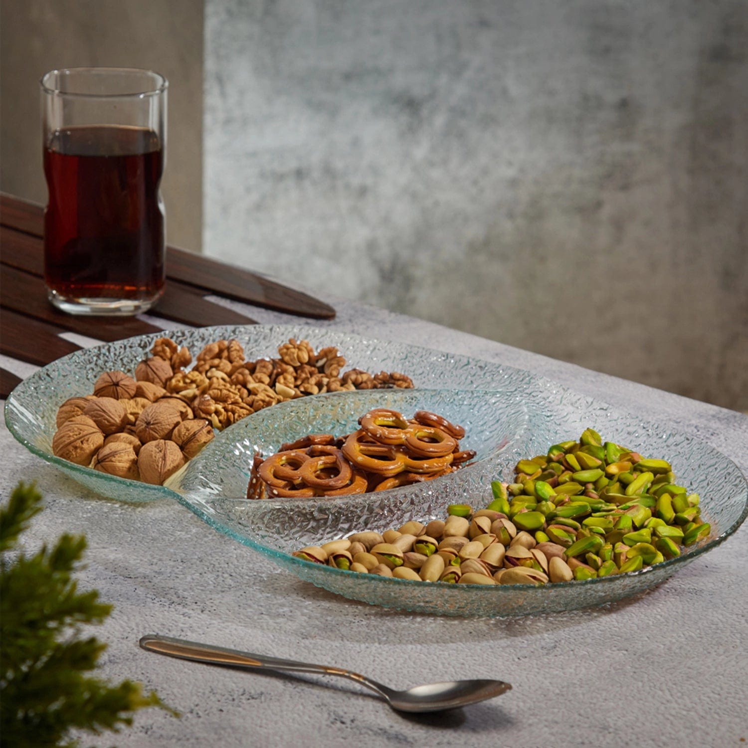 Red Butler Platter Glass Platter- Oval Chip and Dip GCD35A1 Elegant Glass Platters for Stylish Serving | Versatile and Chic Tableware Redbutler