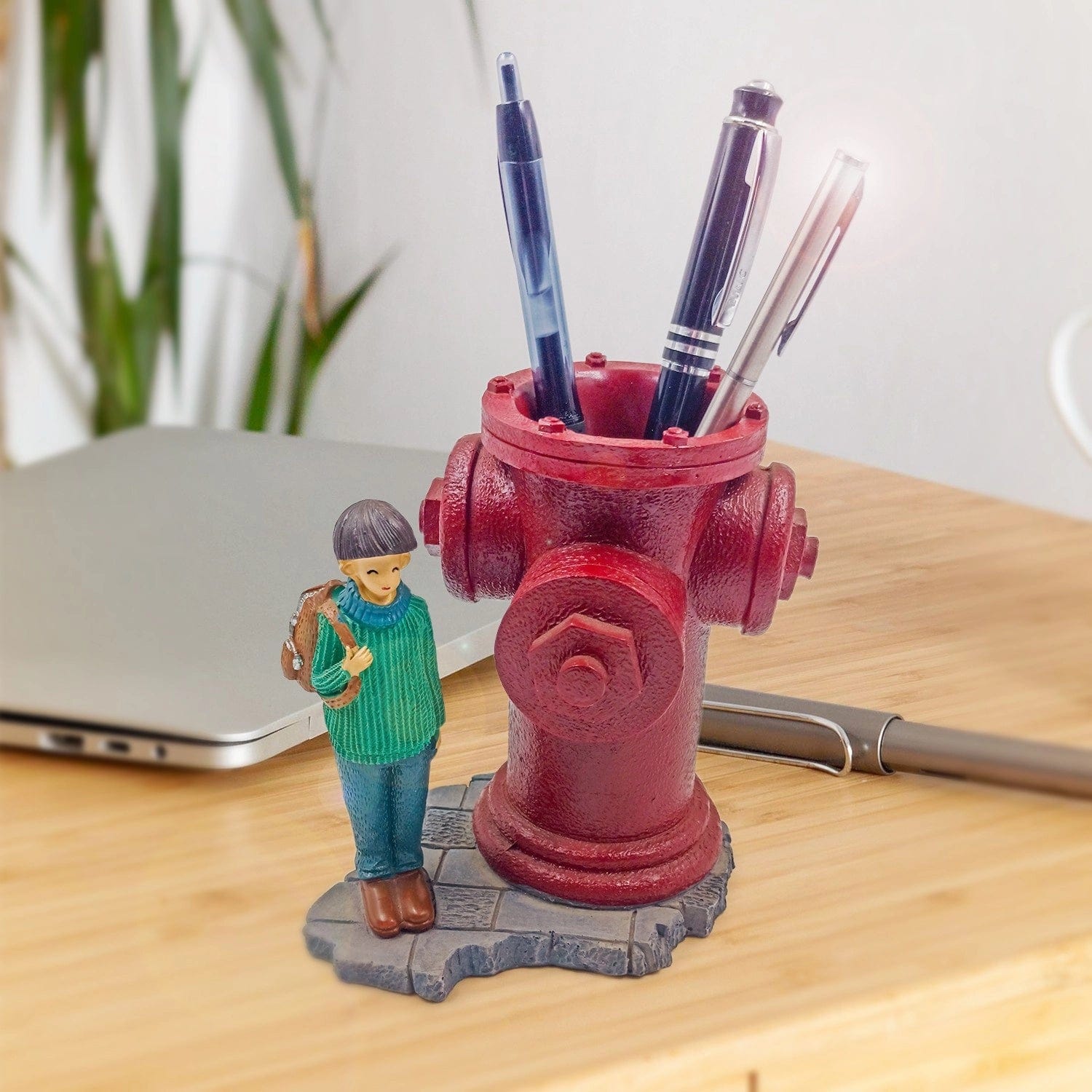 Red Butler Showpieces Boy & the Pen stand DSGP00R06Y18A1 AGP06A2 Redbutler