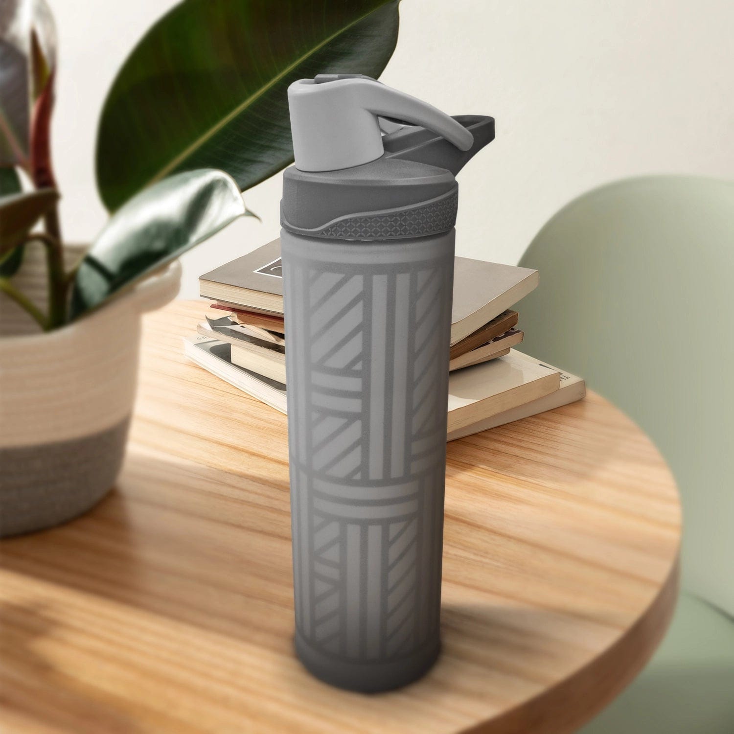 Red Butler Bottles Glass Silicone Bottle - Grey KBSG00B60Y19A2 BSG60A2 Sleek Glass Silicon Bottle: Stylish & Leak-Proof Hydration Redbutler